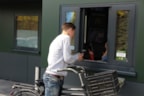 De McDrive wordt tijdelijk een McBike Thru!