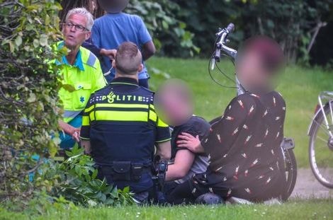 jongen+kopstoot