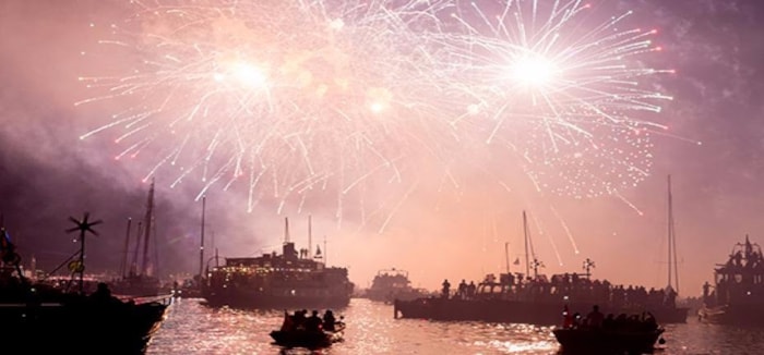 vaartocht kermisvuurwerk