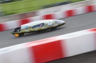 De Ecorunner VI, een waterstof prototype voertuig van Eco-Runner Team Delft van TU Delft in actie