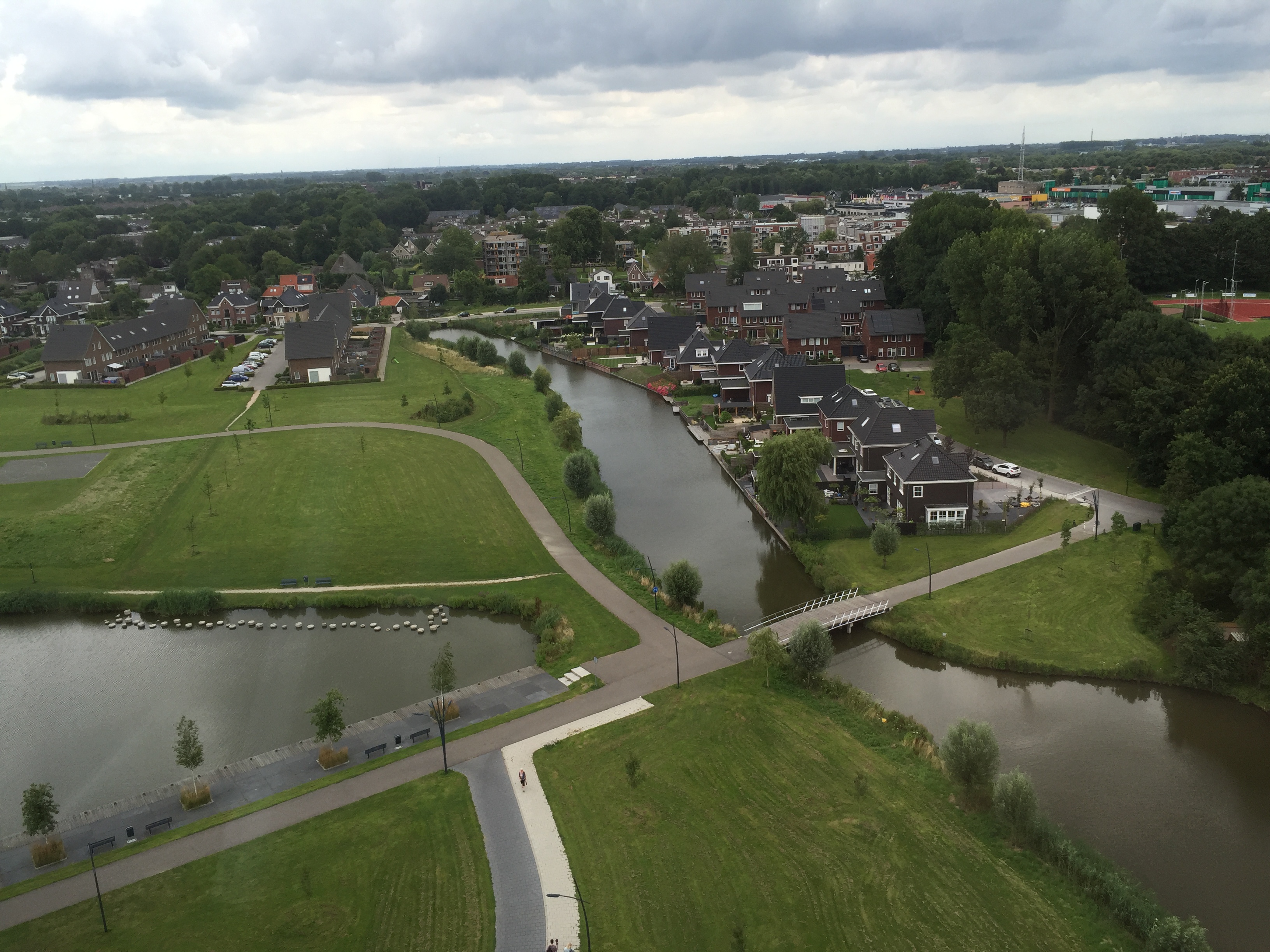 Foto's met uitzicht op Hoorn vanaf de 14e verdieping Van der Valk Hotel