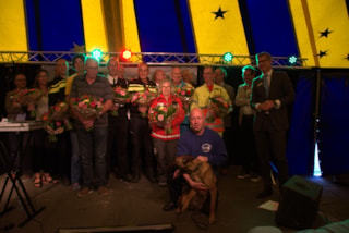 Hulpverleners in het zonnetje