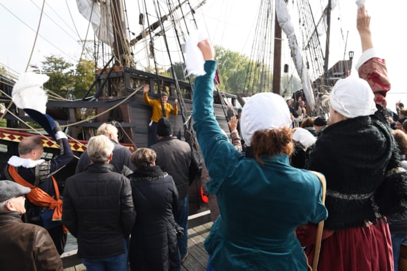 Uitzwaaien Halve Maen2
