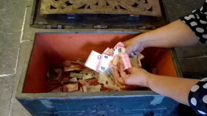geld donaties tellen