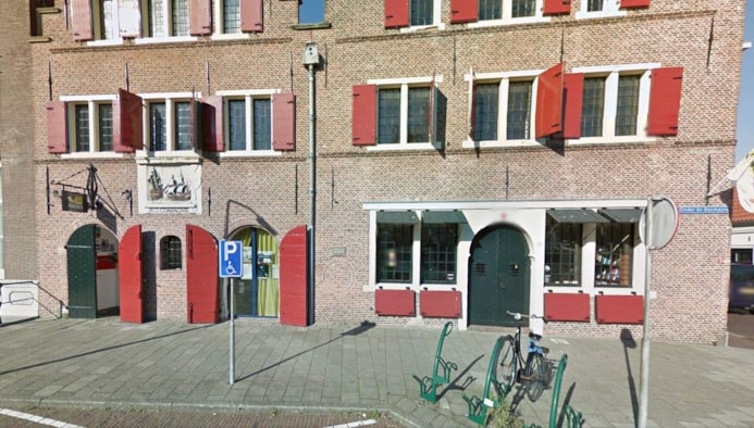Theater_Het_Pakhuis[1]