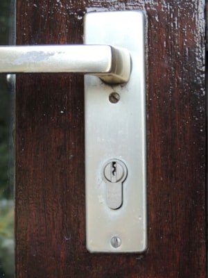 Zwak aluminium beslg