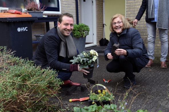 Steen voor een plant_Samir Bashara en Milja van Rijswijk