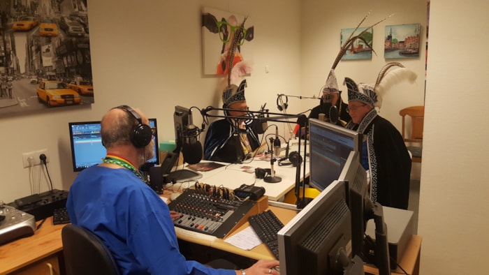 Hoog bezoek bij Radio Bontekoe2
