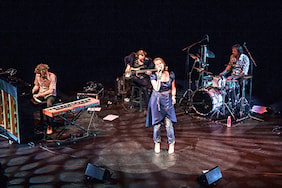 helenbotman-ising-live