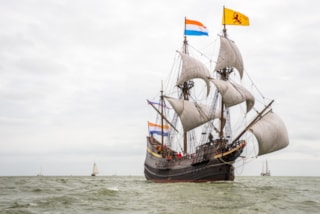 Halve Maen 14 mei in Lelystad Robert Gort