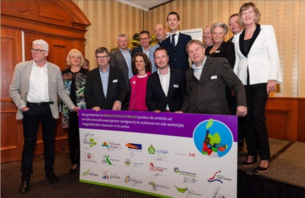 De aanwezige wethouders van gemeenten uit Noord-Holland