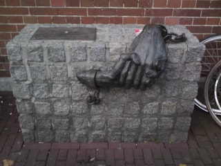 Steun_door_Truus_Menger-Oversteegen