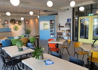 Mak cafe