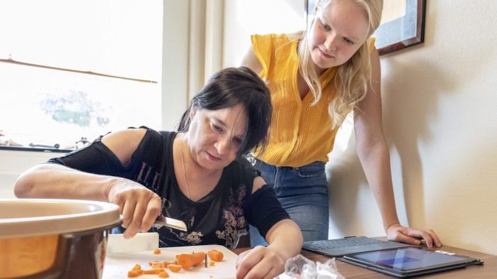 Omring kookgroep revalidatie mevr Stamska en Marlou Schoen