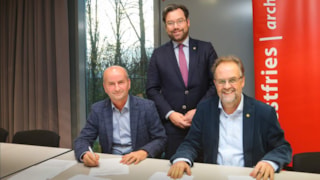 Ondertekening digitale archiefbewaarplaats ontwikkeling voor West-Friese gemeenten