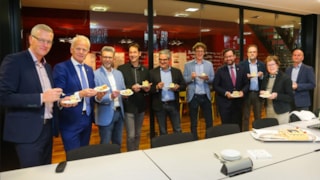 Ondertekening digitale archiefbewaarplaats ontwikkeling voor West-Friese gemeenten1