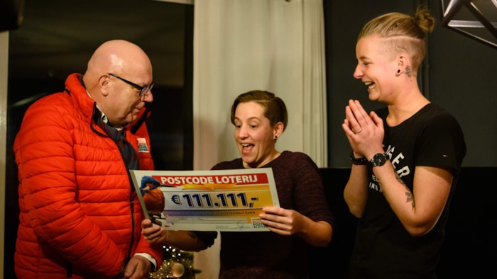 Lizenka en Kelly uit Hoorn winnen 111.111 euro