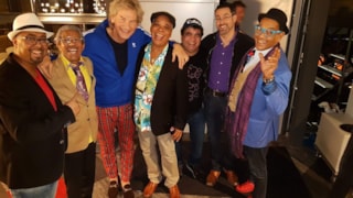 Live salsa met Edsel Juliet & Salsa Session Band