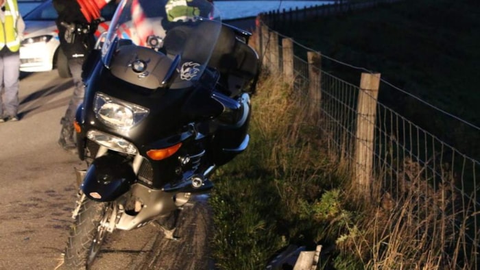 Motorrijder ten val in Oosterleek3