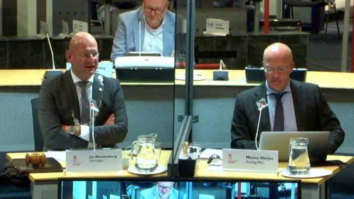 Stemming tegen nieuwbouw stadhuis met 1 stem verschil 