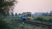Automobilist te water in Midwoud1