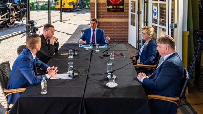 Bekijk de livestream Poort van Hoorn terug
