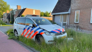 Politieauto crasht in Zwaag3