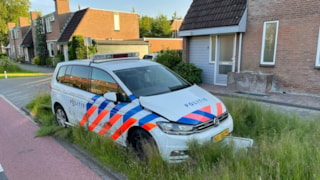 Politieauto crasht in Zwaag1