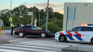 Automobilist knalt tegen lantaarnpaal in Grootebroekjpg5