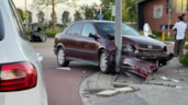 Automobilist knalt tegen lantaarnpaal in Grootebroekjpg2