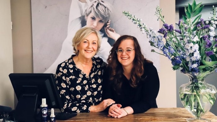 Ineke Blauw en Samantha Kuijpers