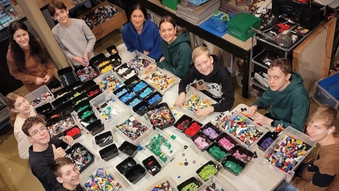 Lego sorteren op NL Doet