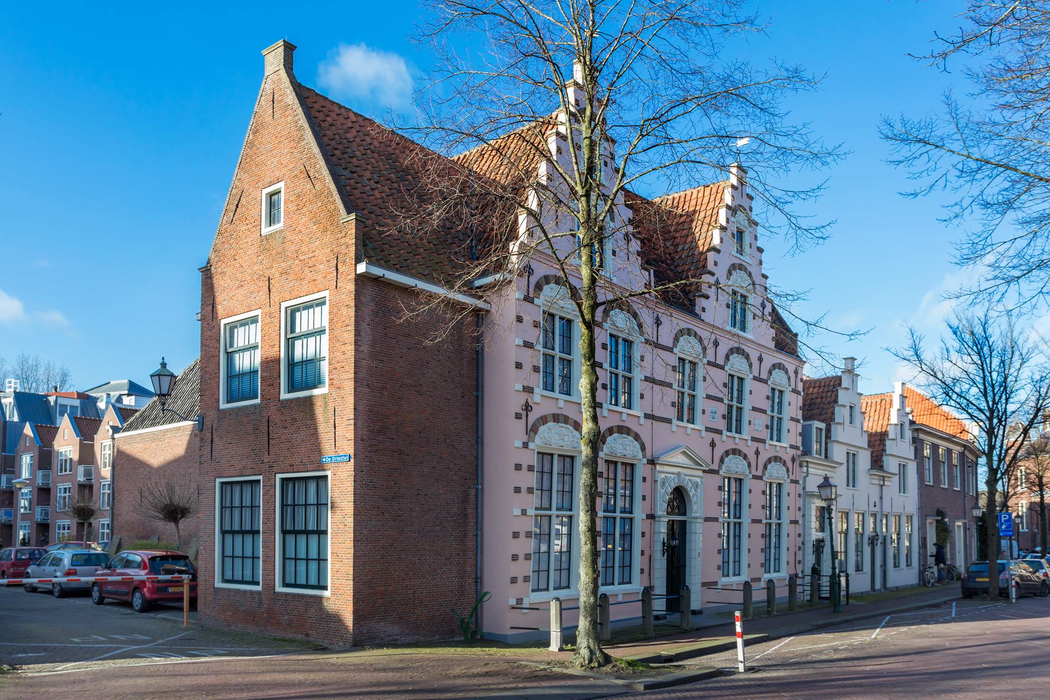 Monumentaal pand van uitvaartverzorging EHBC In De verkoop