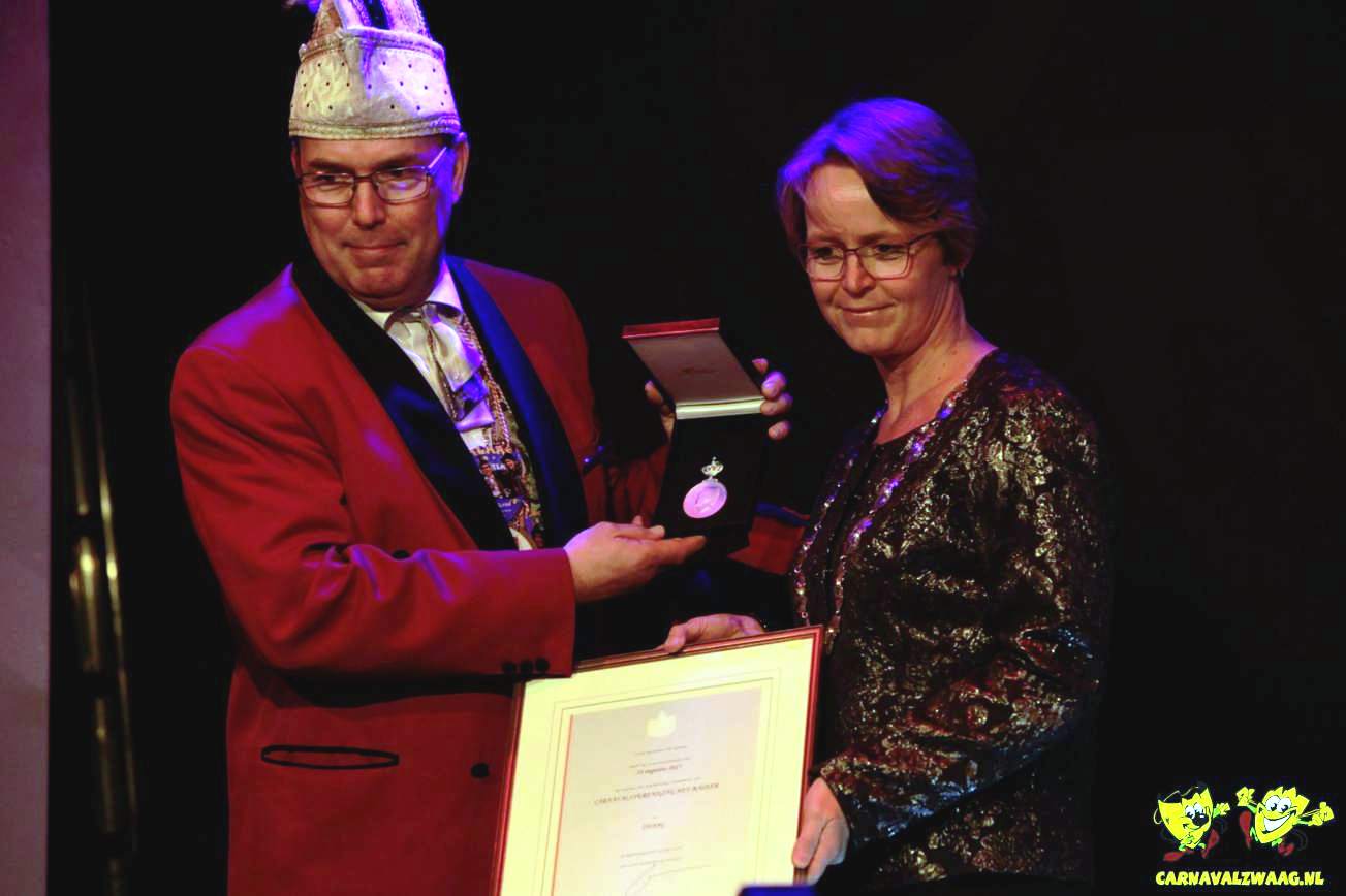 Koninklijke erepenning en Eenhoornzegel voor Carnavalsvereniging Het Masker