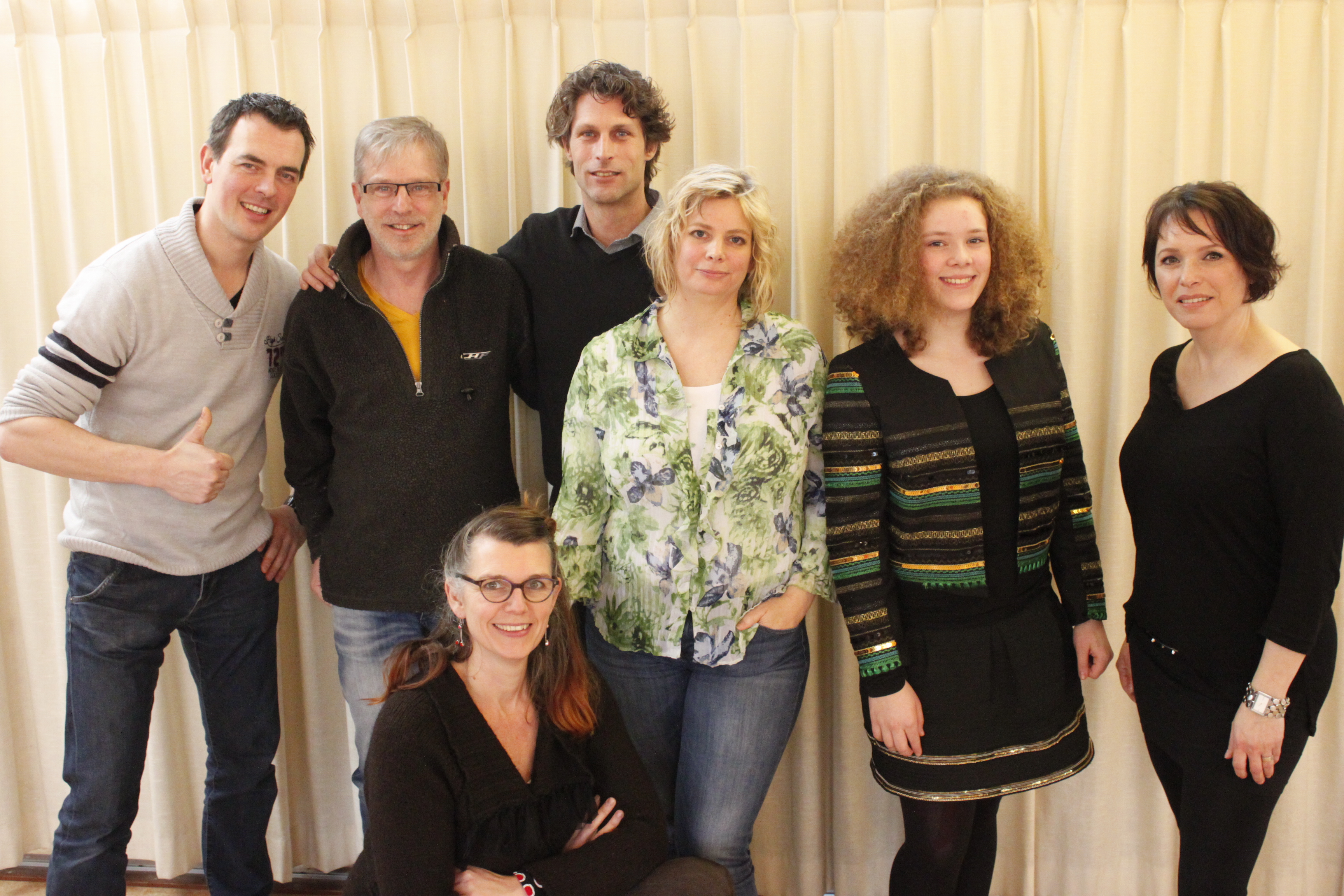 VOLGSPOT-ZANGERS LATEN CAFE JP COEN SWINGEN MET THE VELVET GROOVES