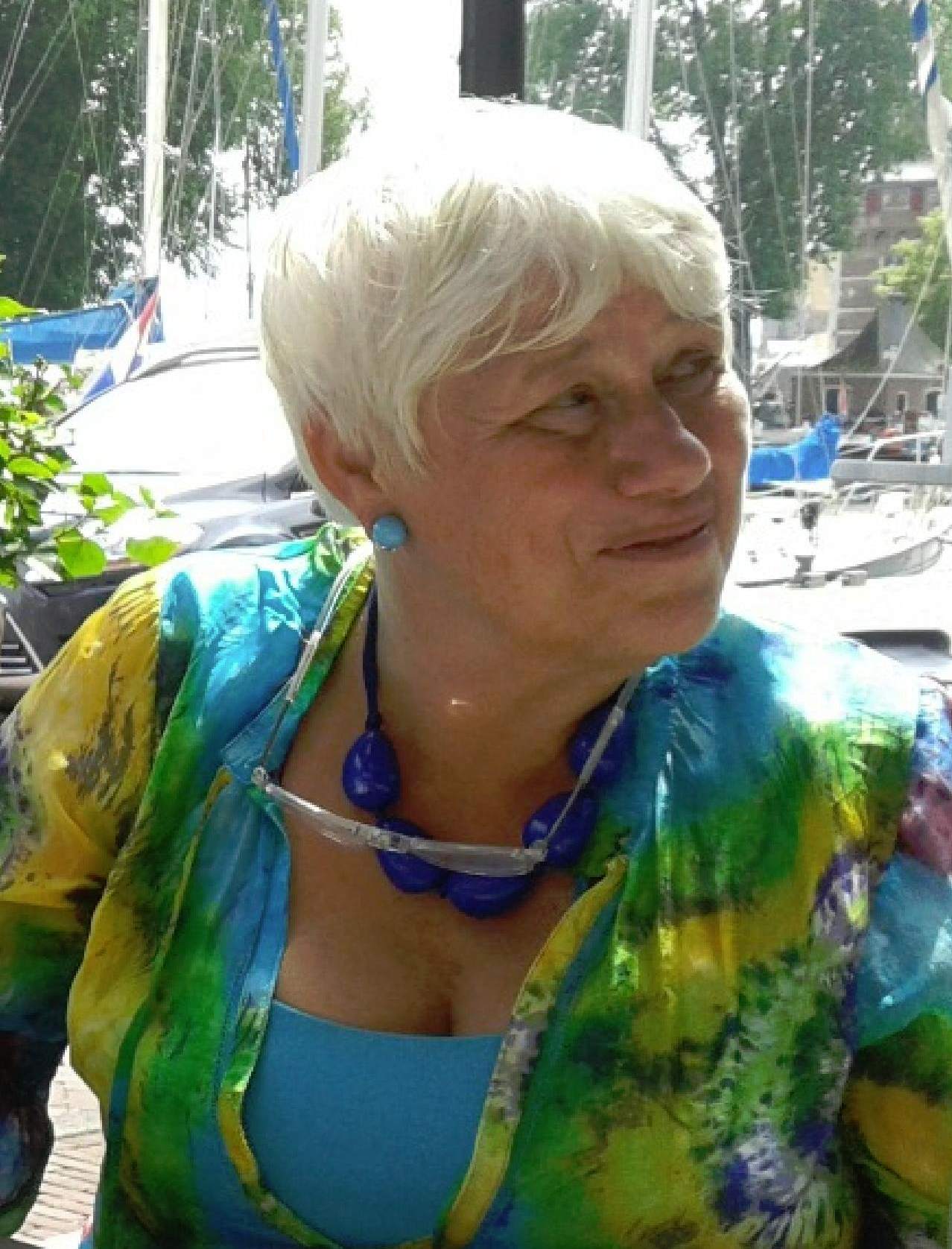 Erepenning stad Hoorn voor Polly Weber