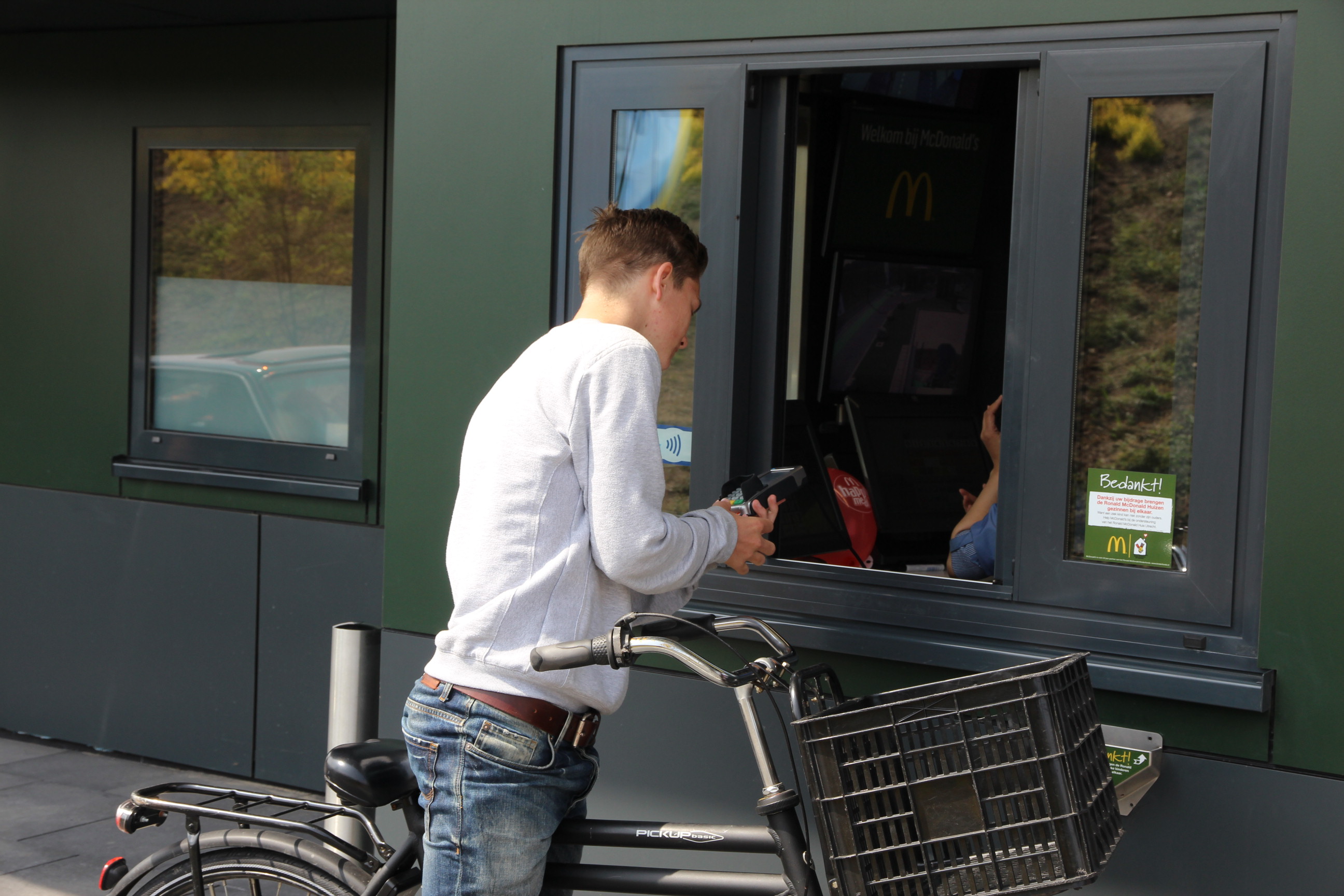 McDrive in Hoorn twee dagen McBike Thru!