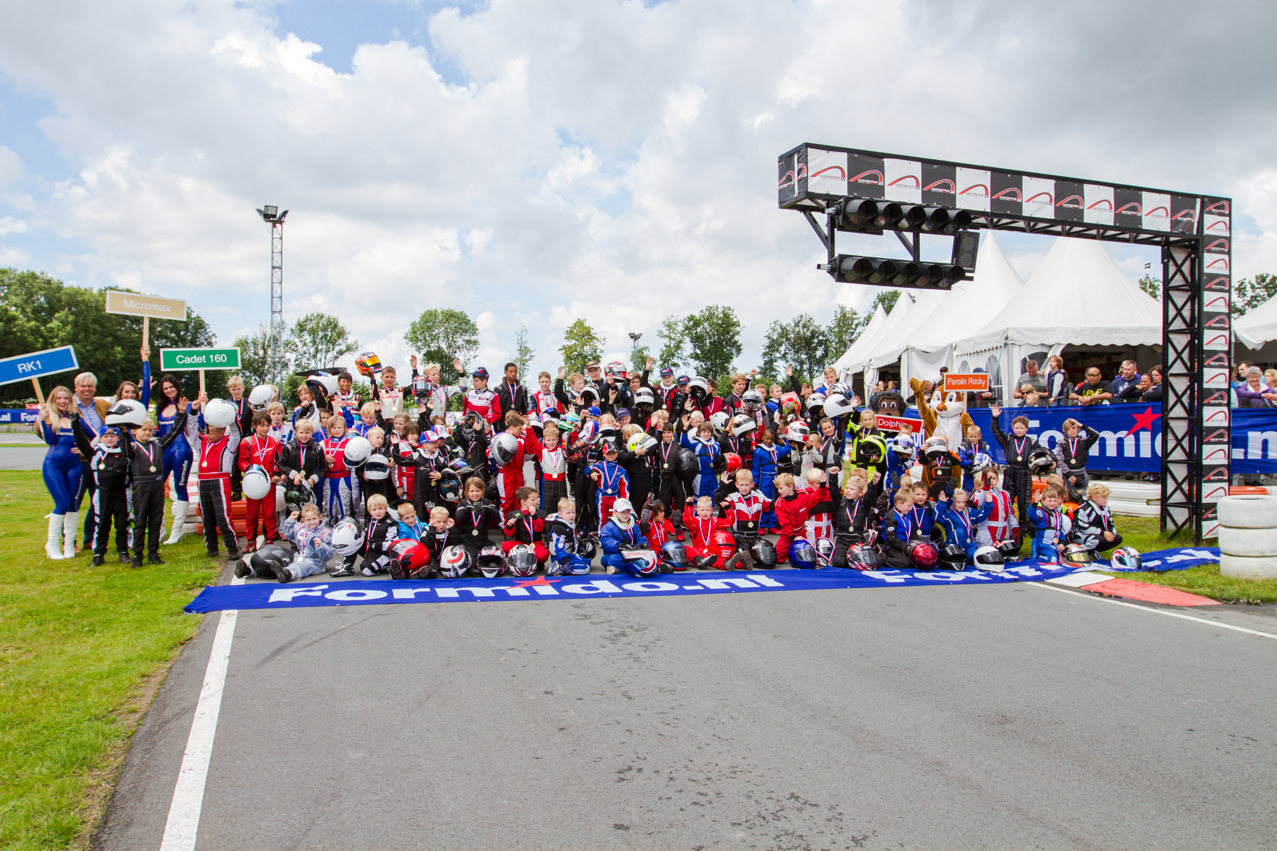 Tweede plek Max Verstappen kers op de taart Kids Kart Cup 2016