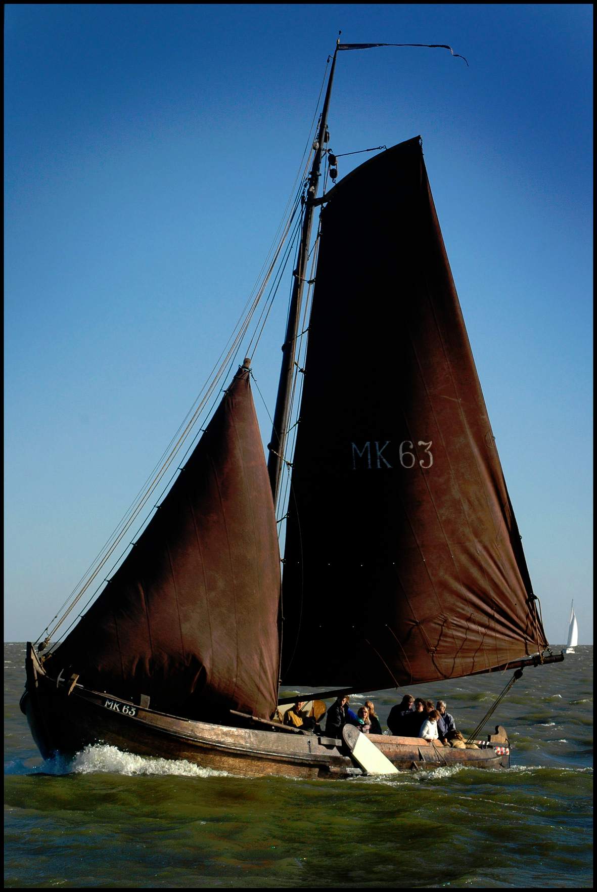 Meevaren met een historisch vissersschip?