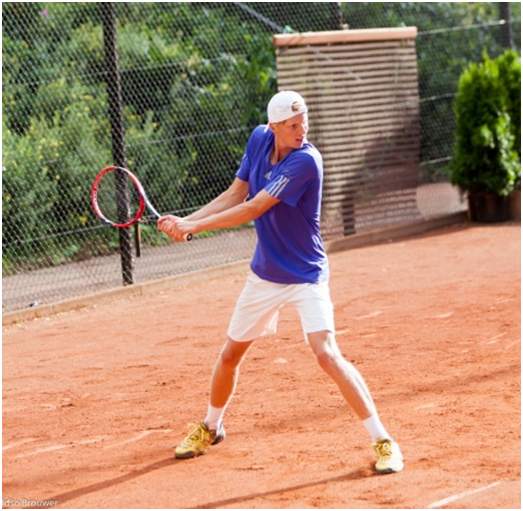 Gijs Brouwer bij beste 900 tennisspelers van de wereld