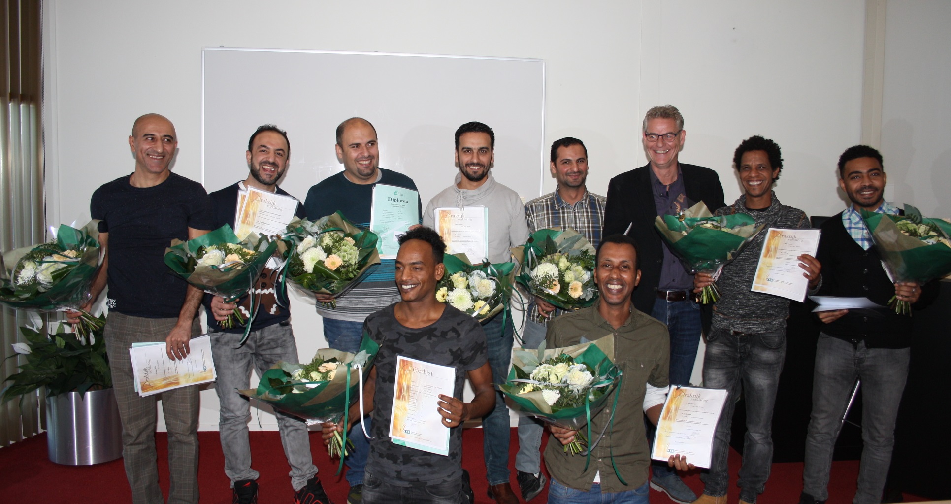 Diploma uitreiking eerste groep Nieuwkomers Leerwerktraject lassen
