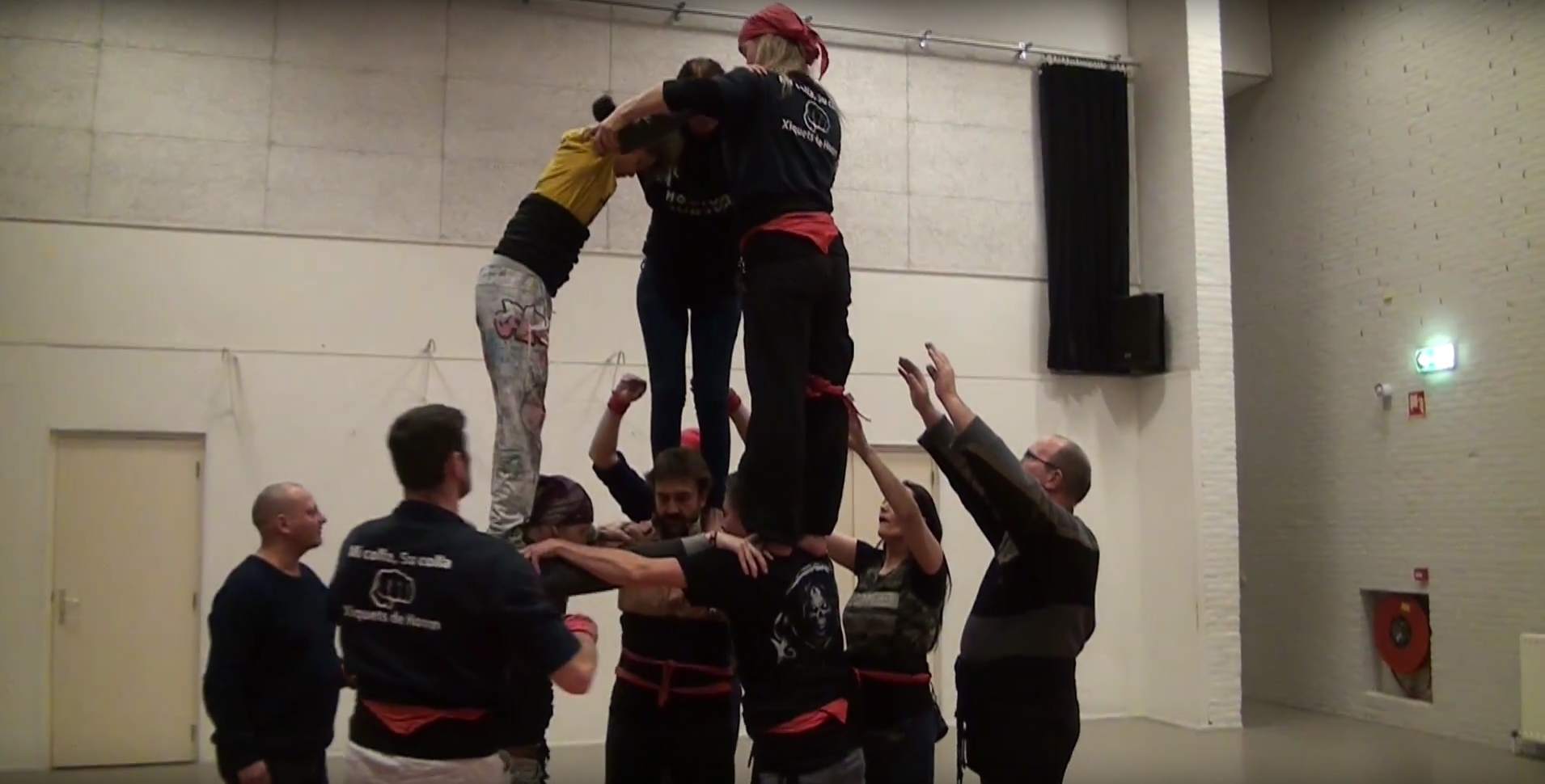 Xiquets de Hoorn is de eerste Nederlandse club die menselijke torens bouwt (video)
