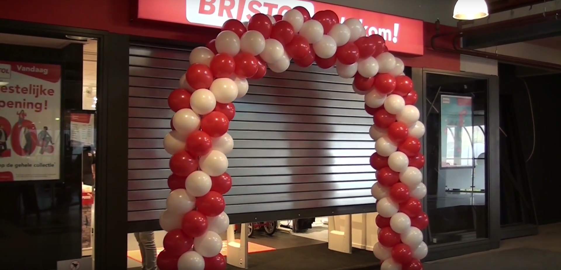 Verbouwing en opening Bristol in winkelcentrum Grote Beer (video)