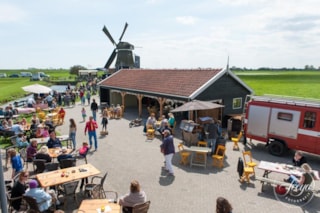 11265570_422785287882377_6782060417246900920_n