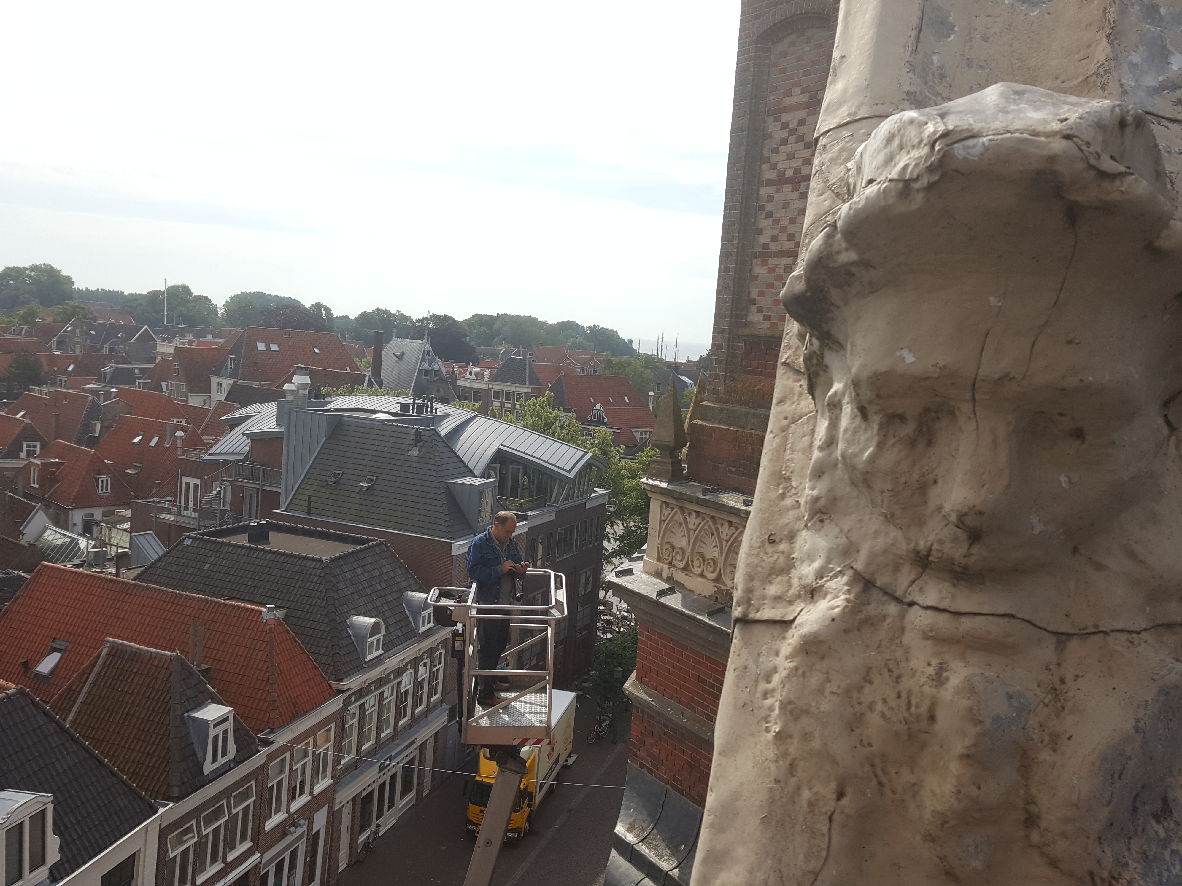 Inspectie voor restauratie torens Koepelkerk Hoorn