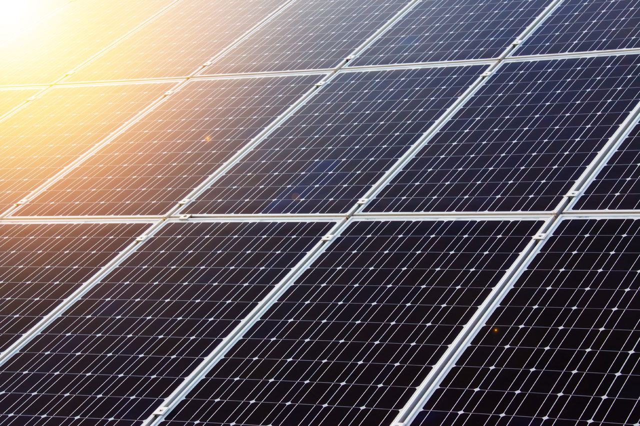 Zonne-energie via zonnepanelen op dak brandweerkazerne