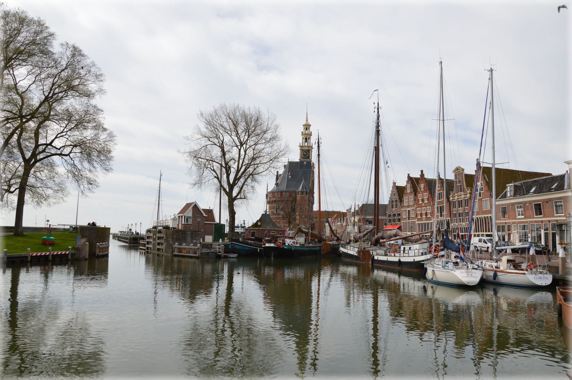 Verdronken man aangetroffen in Hoornse Binnenhaven