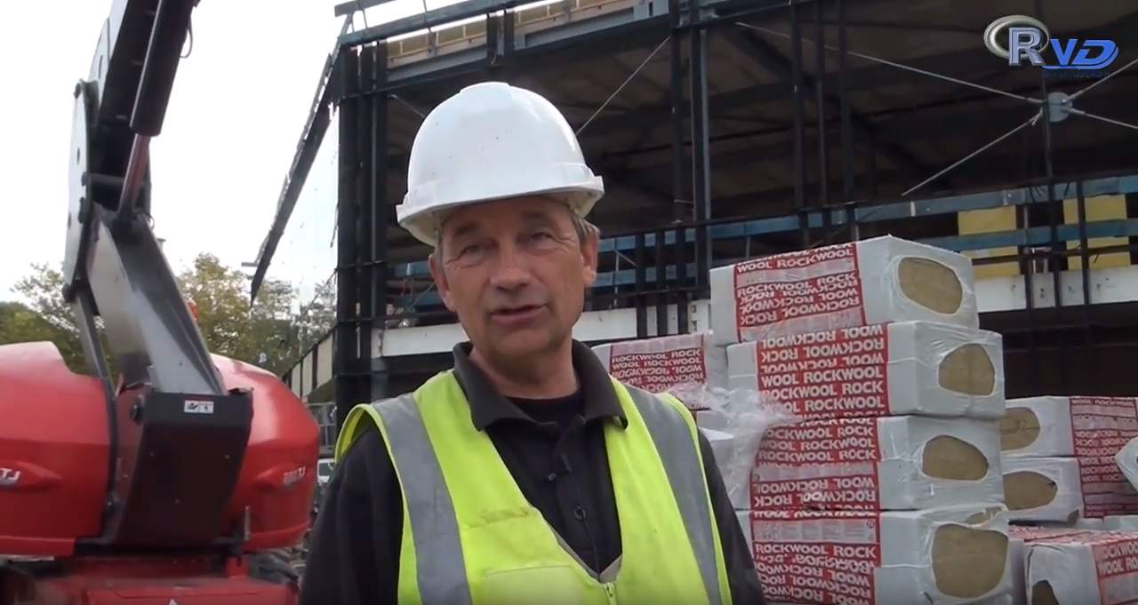 Rondleiding door half afgebouwde winkelcentrum Grote Beer (Video)
