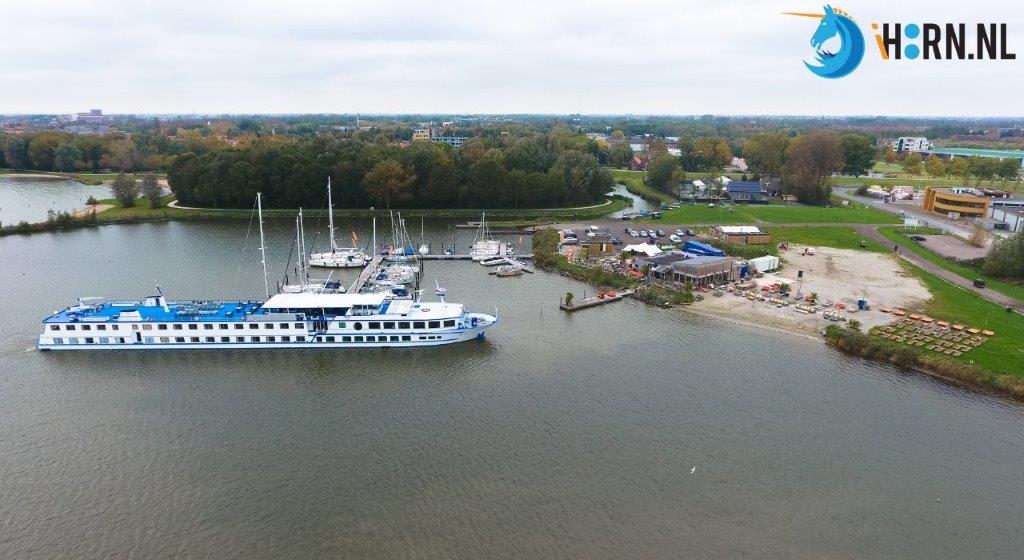 Vereniging Bewoners Havenkwartier over vervoersplan riviercruisegasten