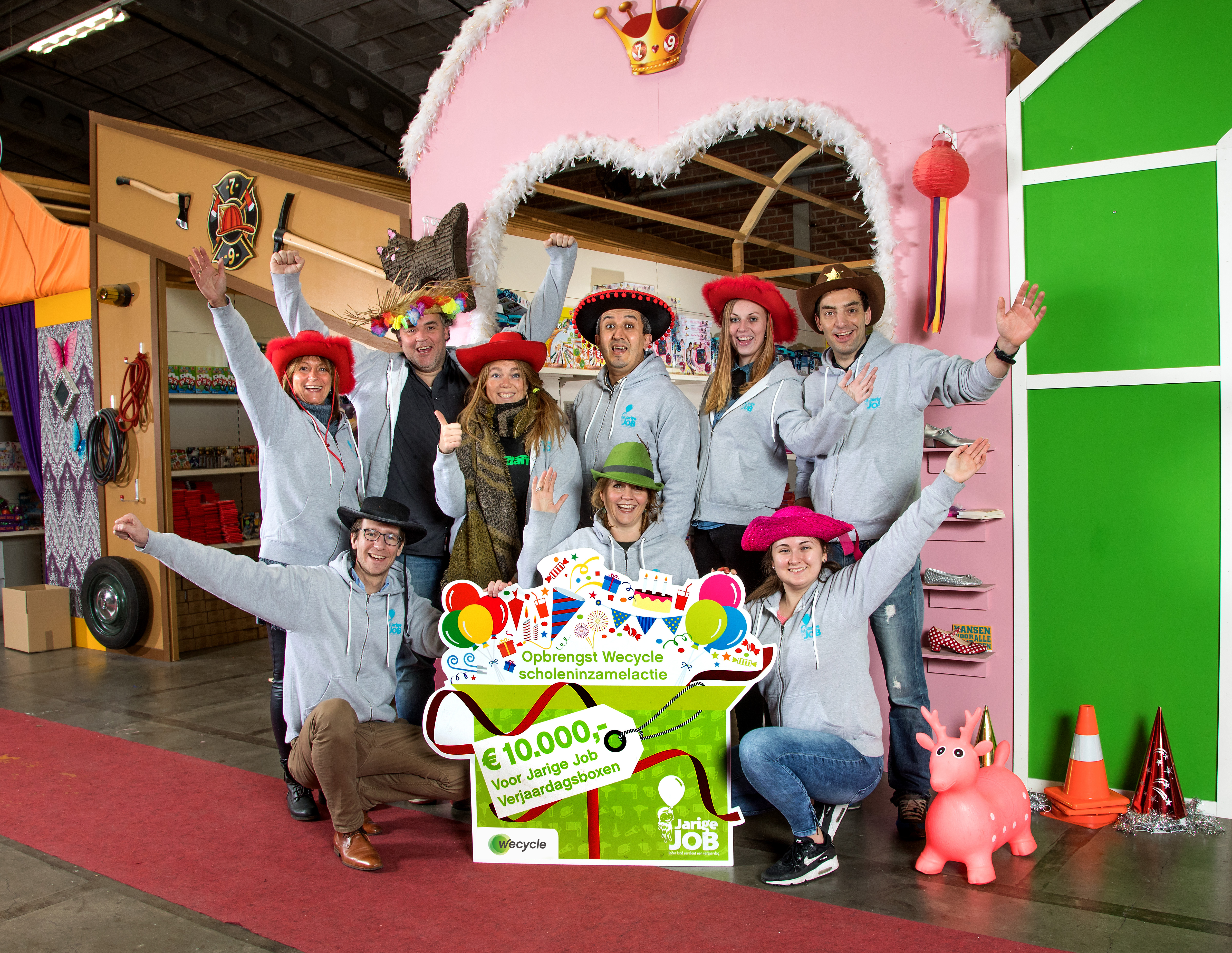 Basisschool De Ceder uit Hoorn is recyclester en ontvangt Wecycle-certificaat